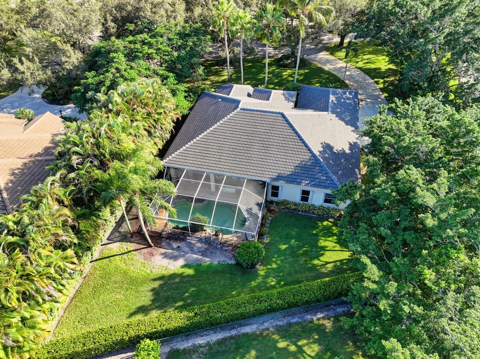 For Sale: $1,395,000 (4 beds, 3 baths, 2454 Square Feet)