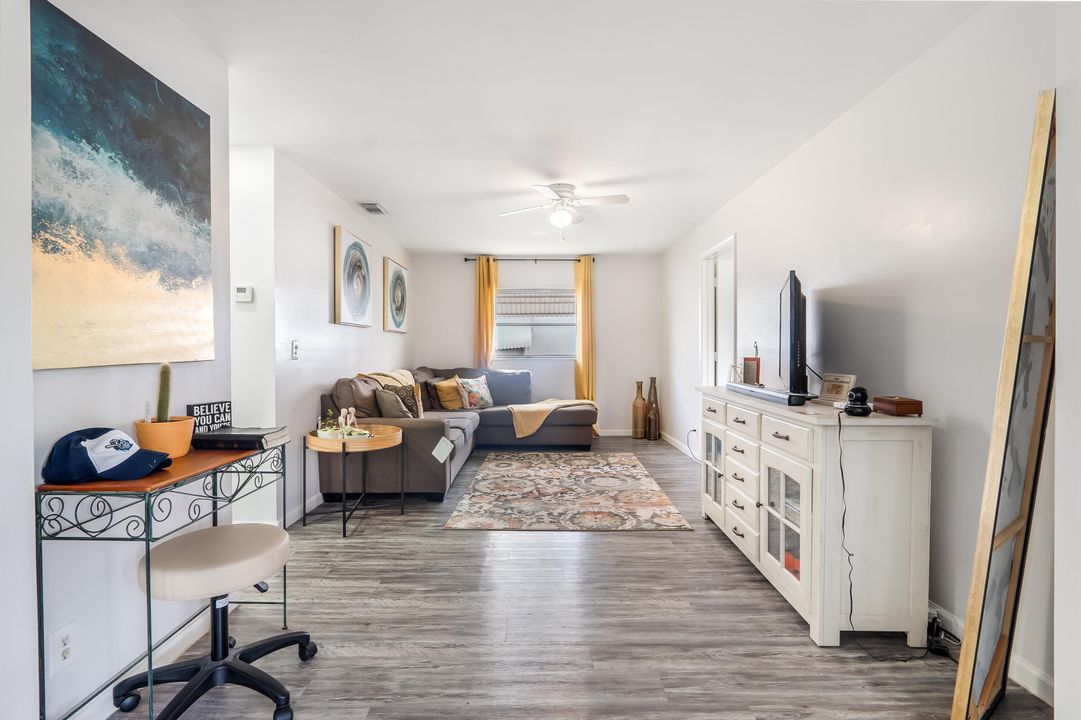 待售: $335,000 (2 贝兹, 2 浴室, 1624 平方英尺)