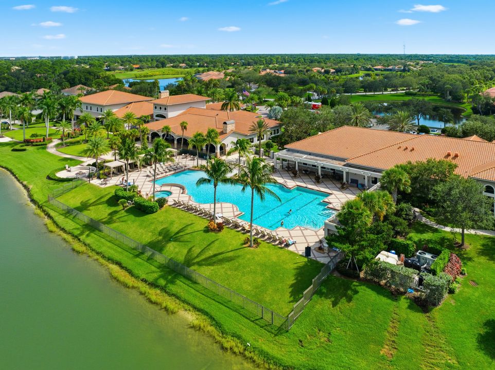 For Sale: $424,900 (2 beds, 2 baths, 1646 Square Feet)