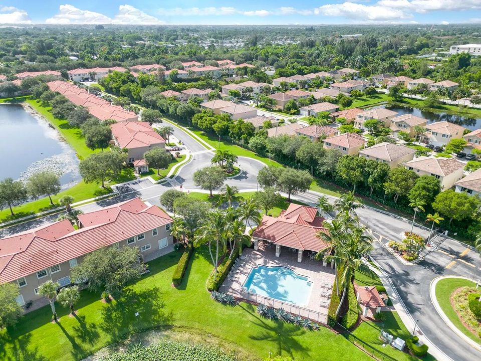 Active With Contract: $2,800 (3 beds, 2 baths, 1748 Square Feet)