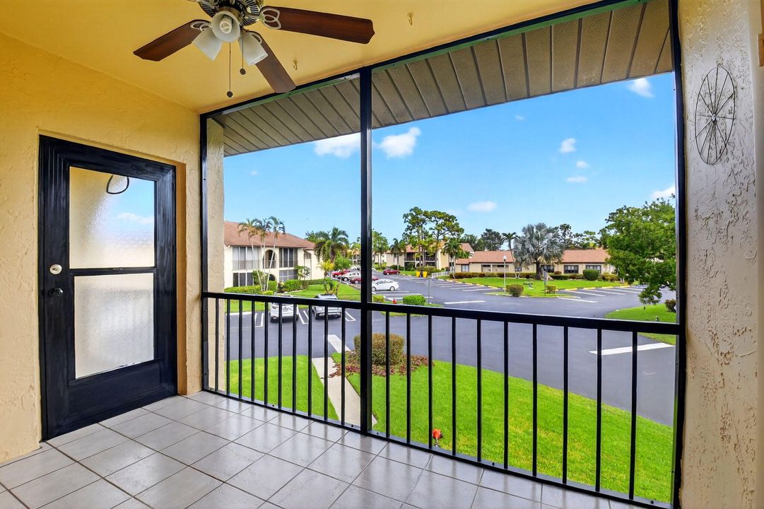 待售: $139,000 (2 贝兹, 1 浴室, 818 平方英尺)