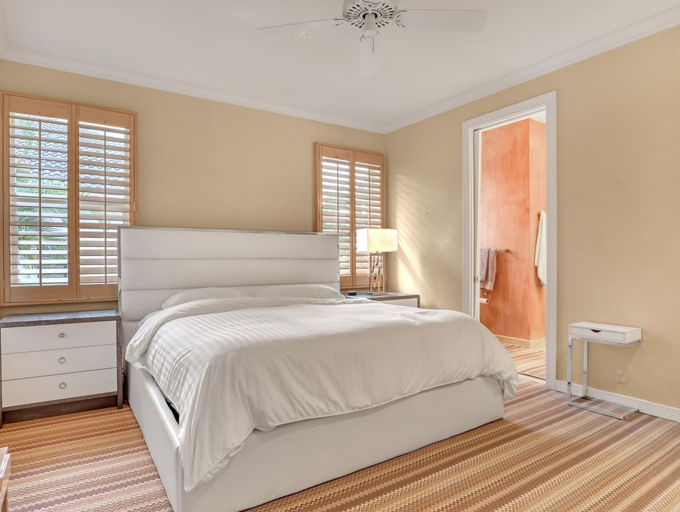 Activo con contrato: $2,850,000 (4 camas, 5 baños, 4409 Pies cuadrados)