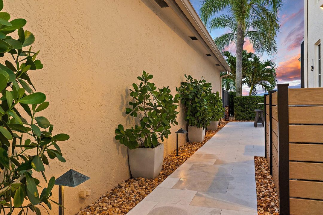 En Venta: $1,700,000 (3 camas, 3 baños, 2648 Pies cuadrados)