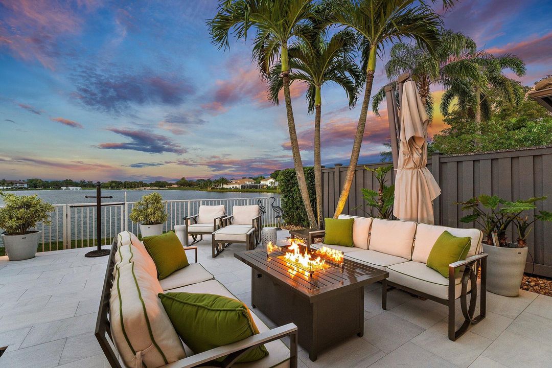 En Venta: $1,700,000 (3 camas, 3 baños, 2648 Pies cuadrados)