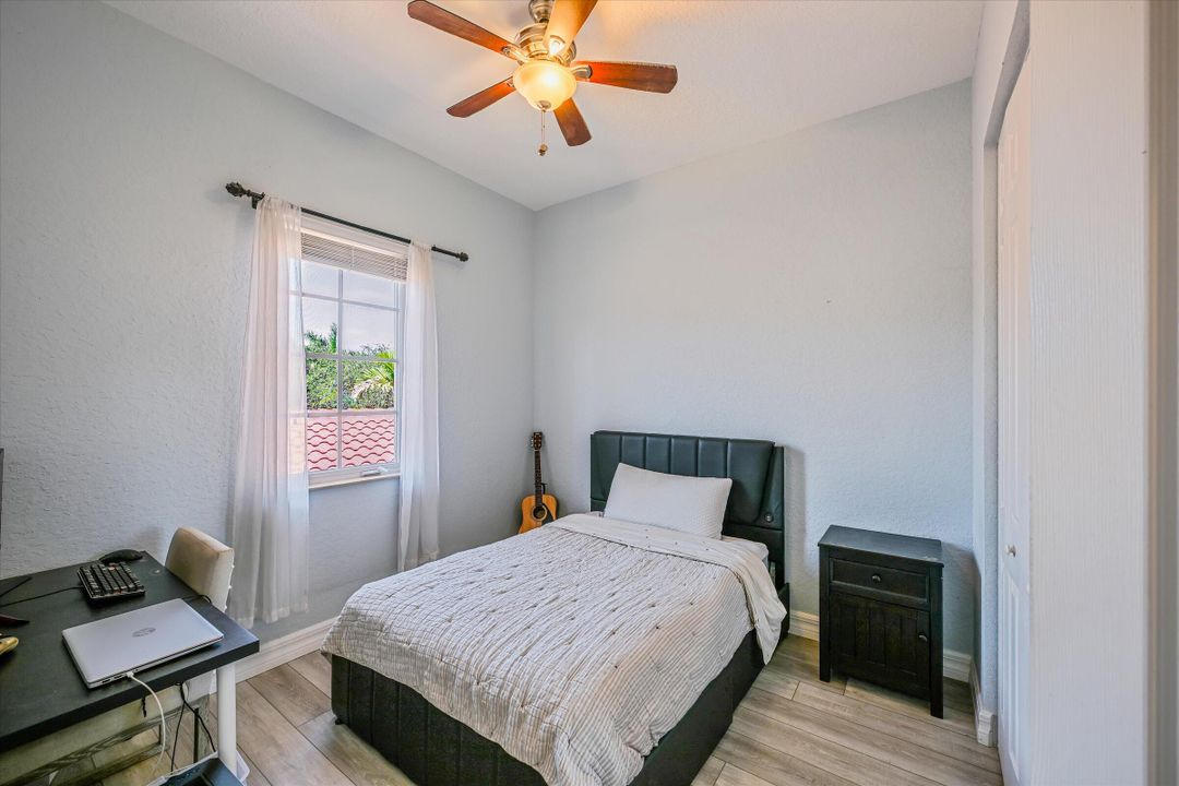 Active With Contract: $499,925 (3 beds, 2 baths, 1410 Square Feet)