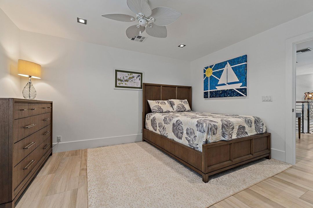 En Venta: $1,700,000 (3 camas, 3 baños, 2648 Pies cuadrados)