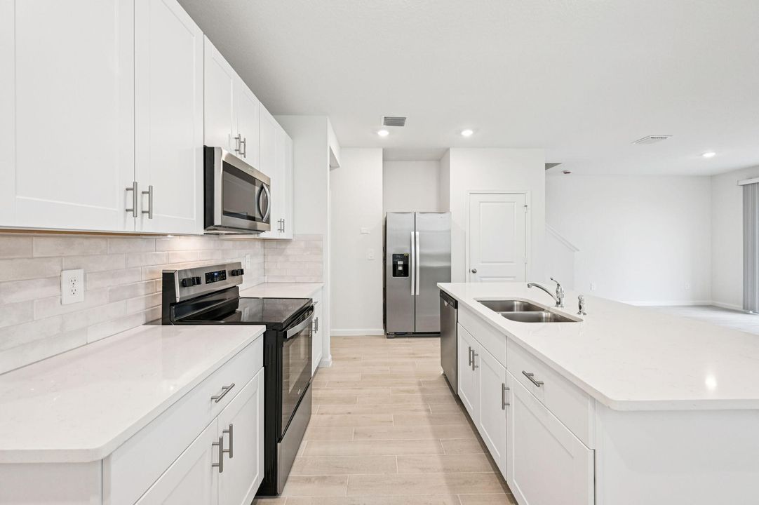 For Sale: $324,430 (3 beds, 2 baths, 1808 Square Feet)