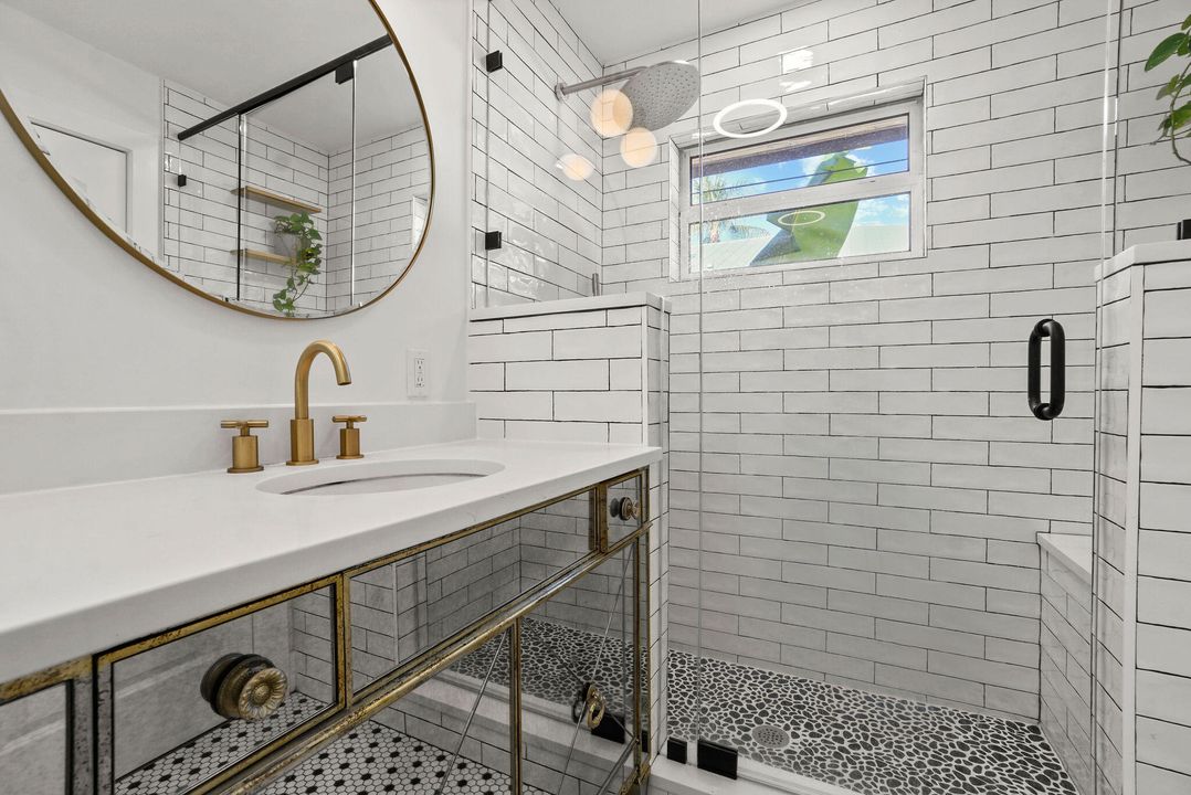 出租: $5,100 (3 贝兹, 3 浴室, 1890 平方英尺)