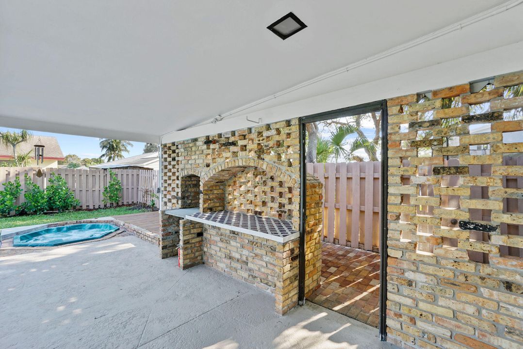 出租: $5,100 (3 贝兹, 3 浴室, 1890 平方英尺)