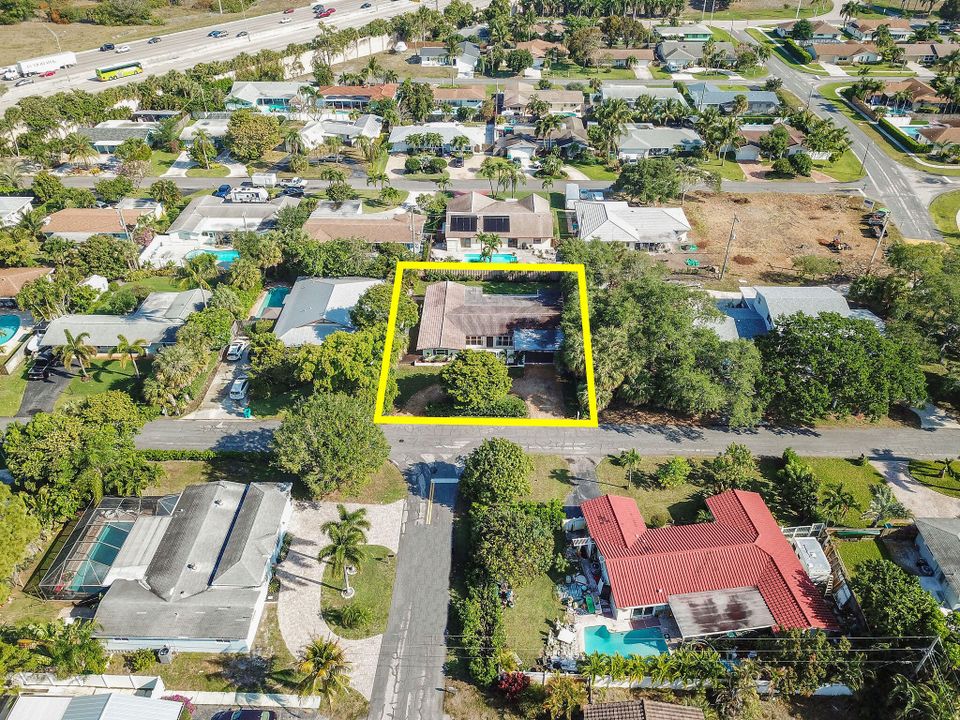 出租: $5,100 (3 贝兹, 3 浴室, 1890 平方英尺)