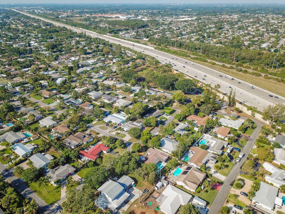 出租: $5,100 (3 贝兹, 3 浴室, 1890 平方英尺)