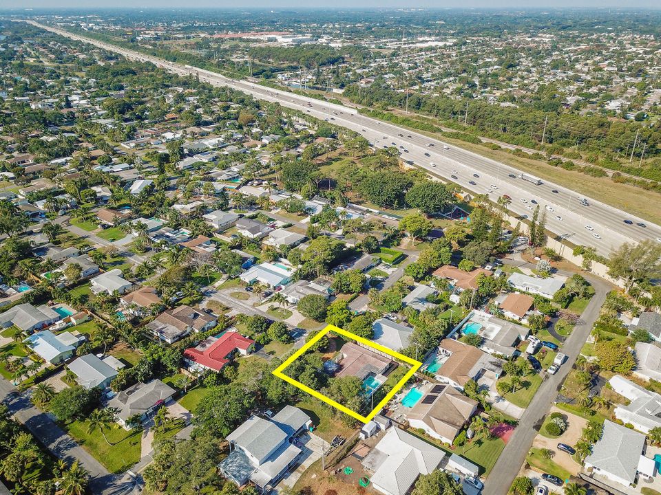 出租: $5,100 (3 贝兹, 3 浴室, 1890 平方英尺)