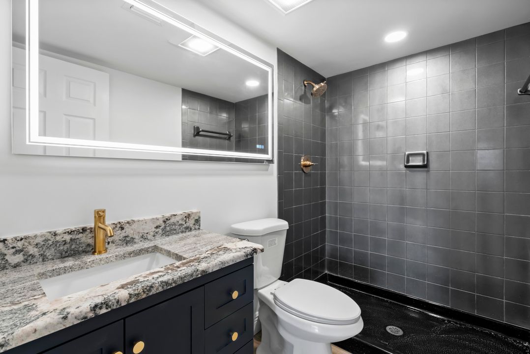 Active With Contract: $220,000 (2 beds, 2 baths, 1018 Square Feet)