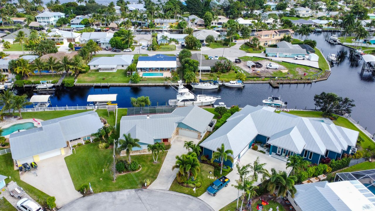 For Rent: $10,500 (3 beds, 2 baths, 1979 Square Feet)