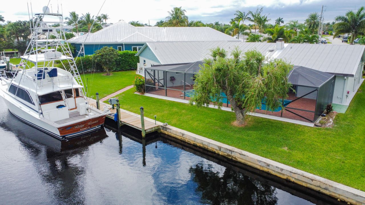 For Rent: $10,500 (3 beds, 2 baths, 1979 Square Feet)