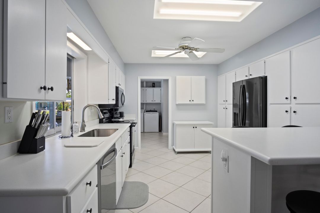 For Rent: $10,500 (3 beds, 2 baths, 1979 Square Feet)