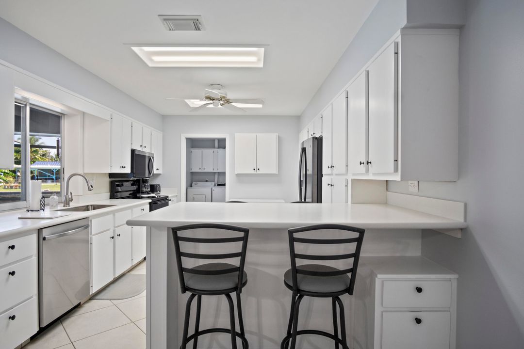 For Rent: $10,500 (3 beds, 2 baths, 1979 Square Feet)