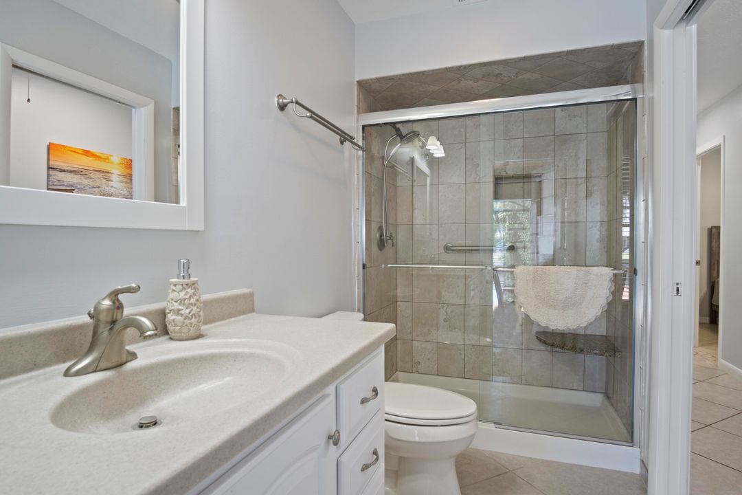 For Rent: $10,500 (3 beds, 2 baths, 1979 Square Feet)