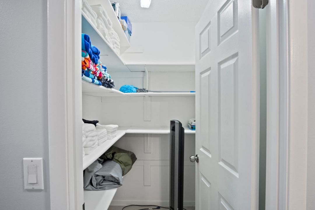 For Rent: $10,500 (3 beds, 2 baths, 1979 Square Feet)