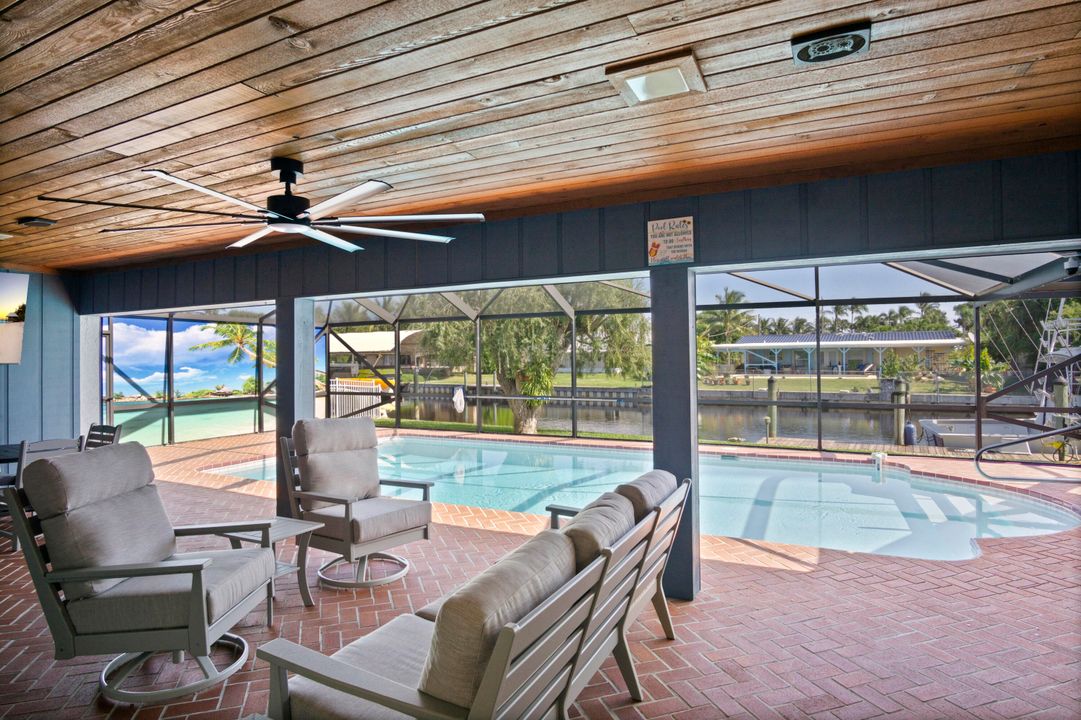 For Rent: $10,500 (3 beds, 2 baths, 1979 Square Feet)