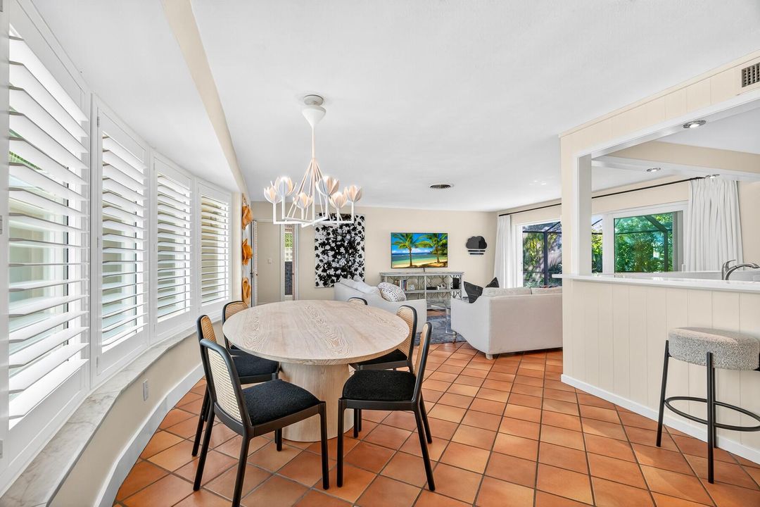 For Sale: $1,345,000 (4 beds, 3 baths, 1864 Square Feet)