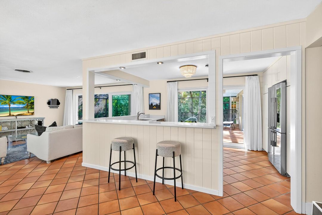 For Sale: $1,345,000 (4 beds, 3 baths, 1864 Square Feet)