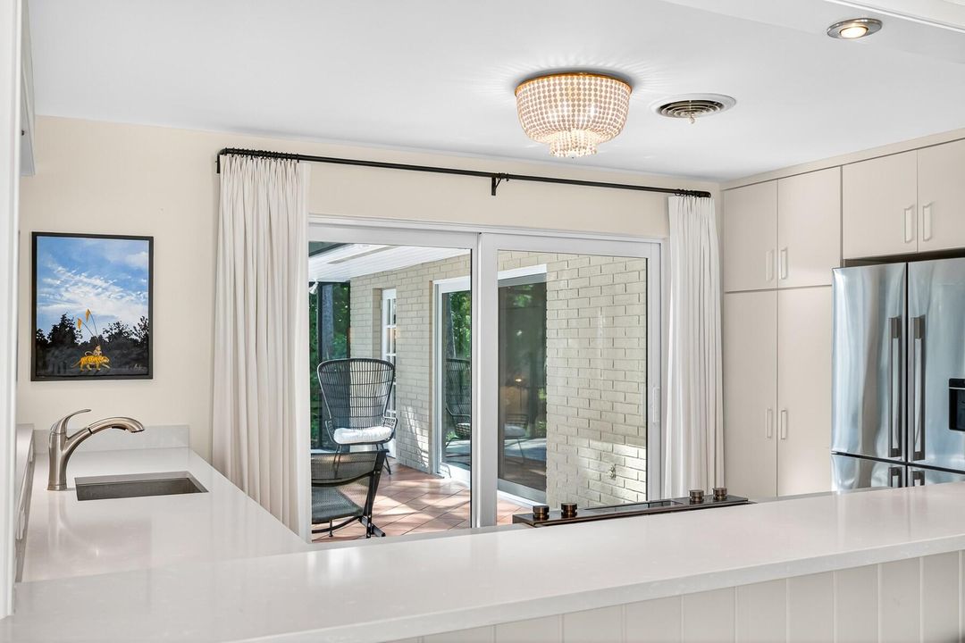 For Sale: $1,345,000 (4 beds, 3 baths, 1864 Square Feet)