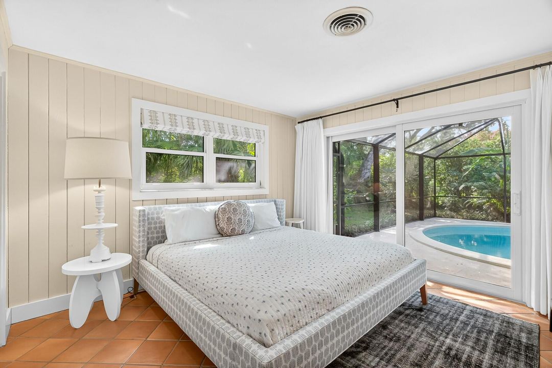 For Sale: $1,345,000 (4 beds, 3 baths, 1864 Square Feet)