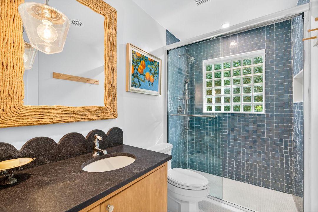 For Sale: $1,345,000 (4 beds, 3 baths, 1864 Square Feet)