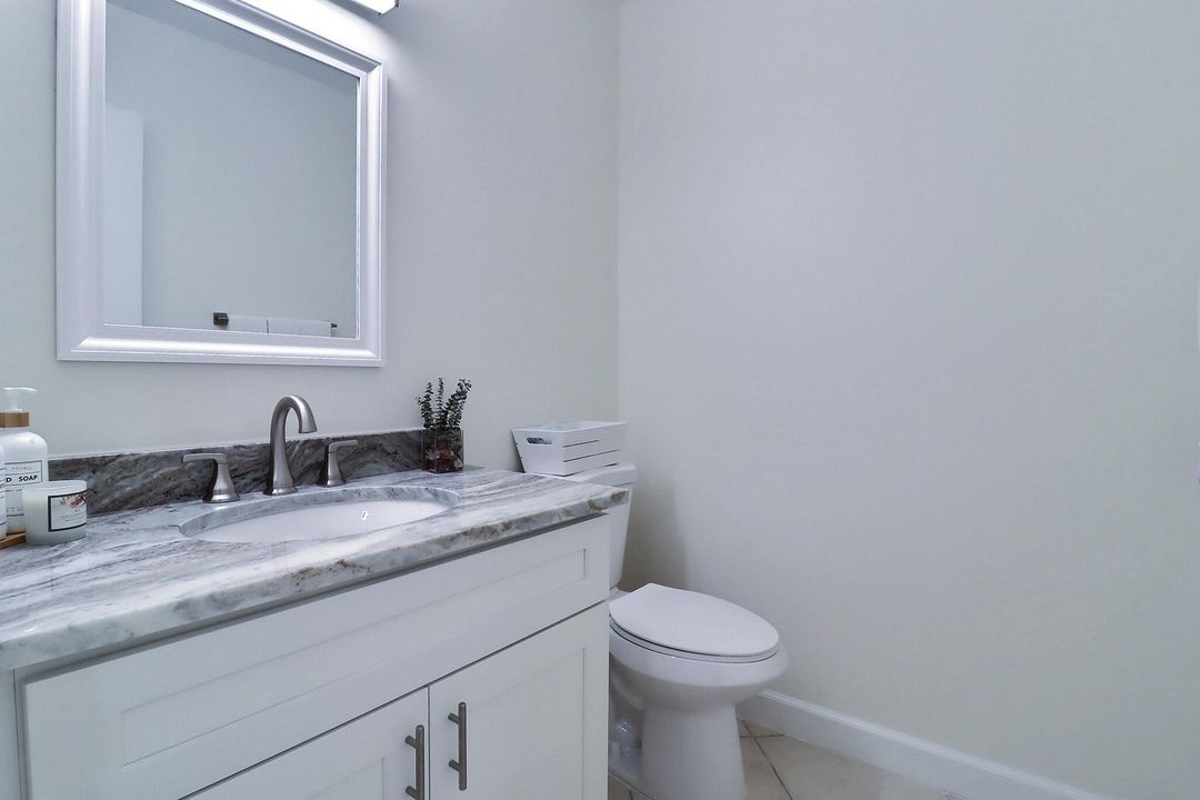 待售: $189,900 (1 贝兹, 1 浴室, 1040 平方英尺)