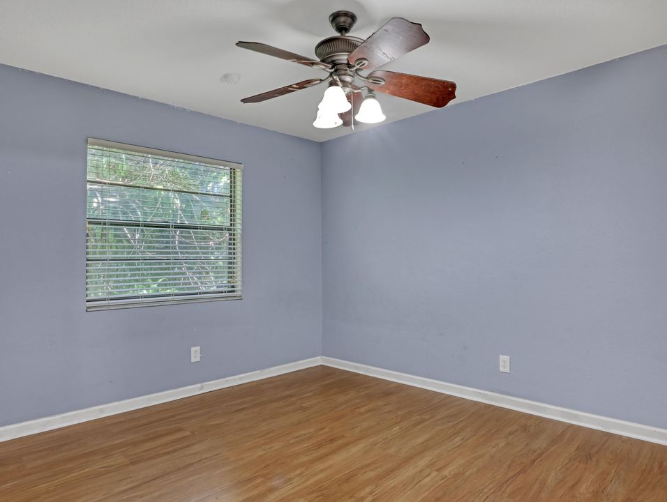 Activo con contrato: $465,000 (3 camas, 2 baños, 1672 Pies cuadrados)