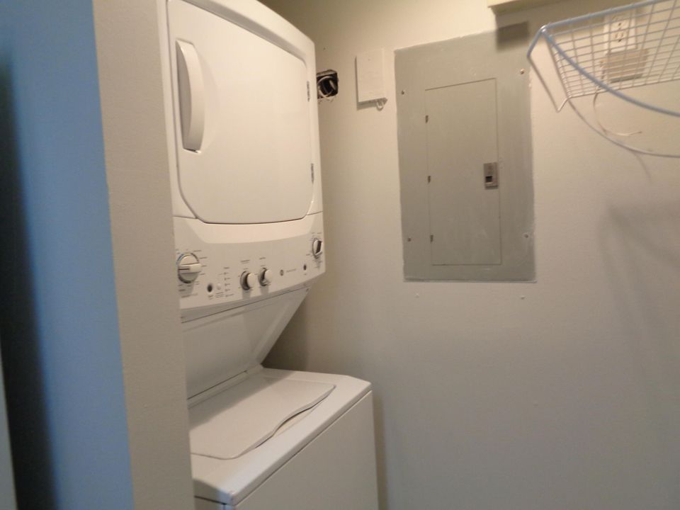 En Venta: $213,500 (1 camas, 1 baños, 784 Pies cuadrados)