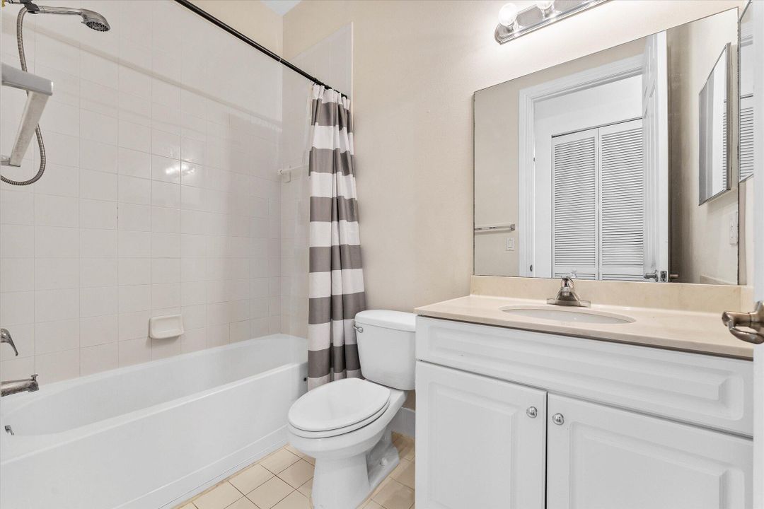 Active With Contract: $450,000 (3 beds, 2 baths, 1990 Square Feet)