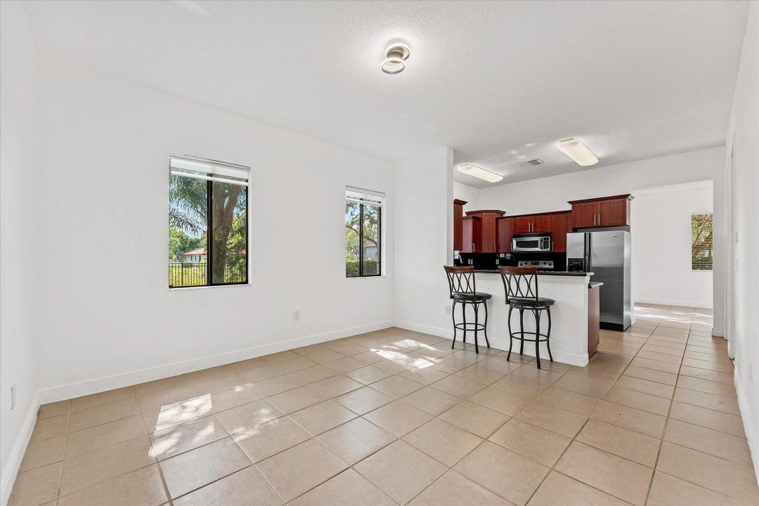 Active With Contract: $450,000 (3 beds, 2 baths, 1990 Square Feet)