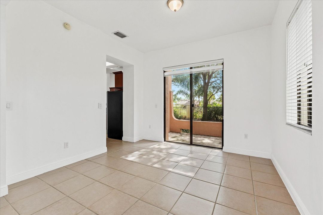 Active With Contract: $450,000 (3 beds, 2 baths, 1990 Square Feet)