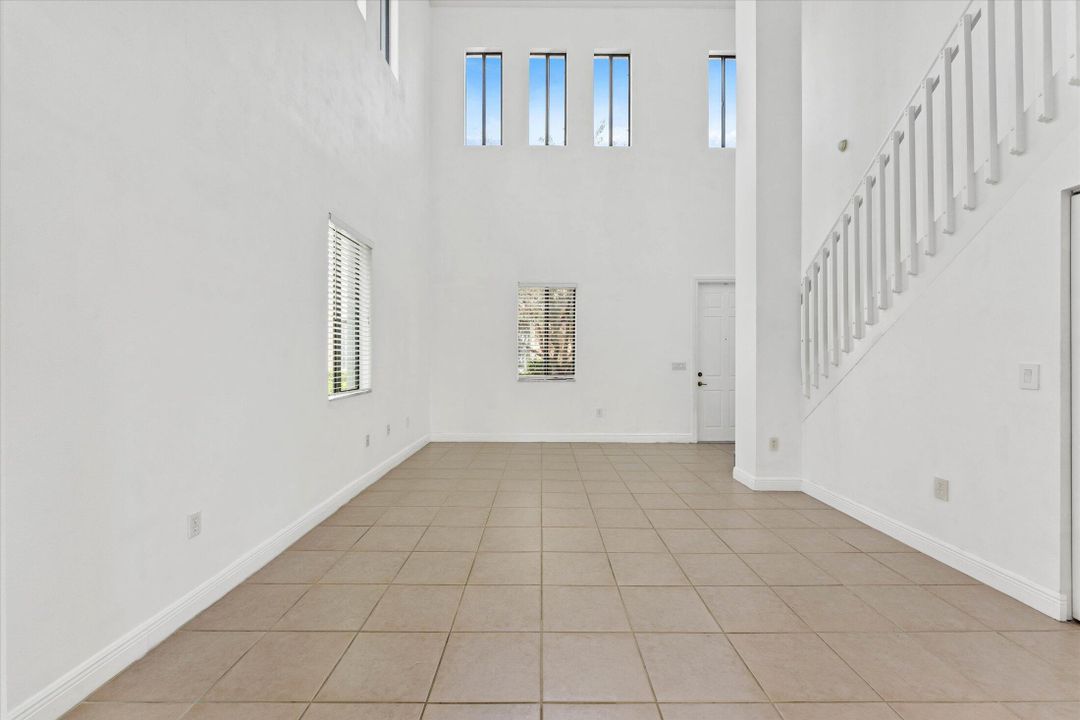 Active With Contract: $450,000 (3 beds, 2 baths, 1990 Square Feet)