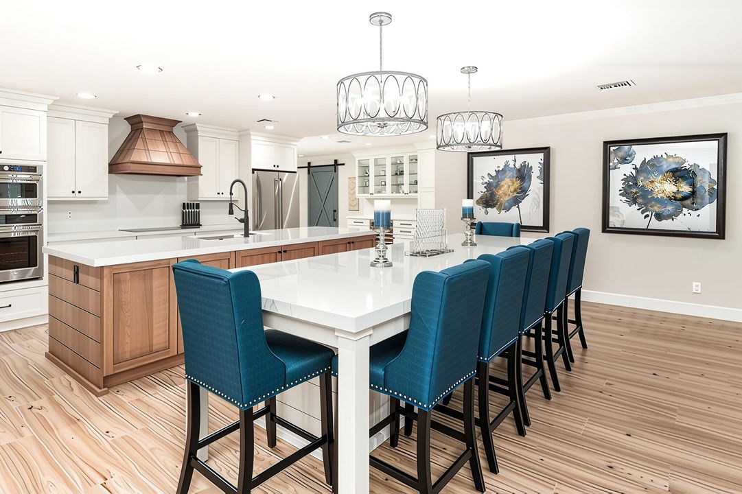 Activo con contrato: $1,250,000 (5 camas, 4 baños, 3226 Pies cuadrados)