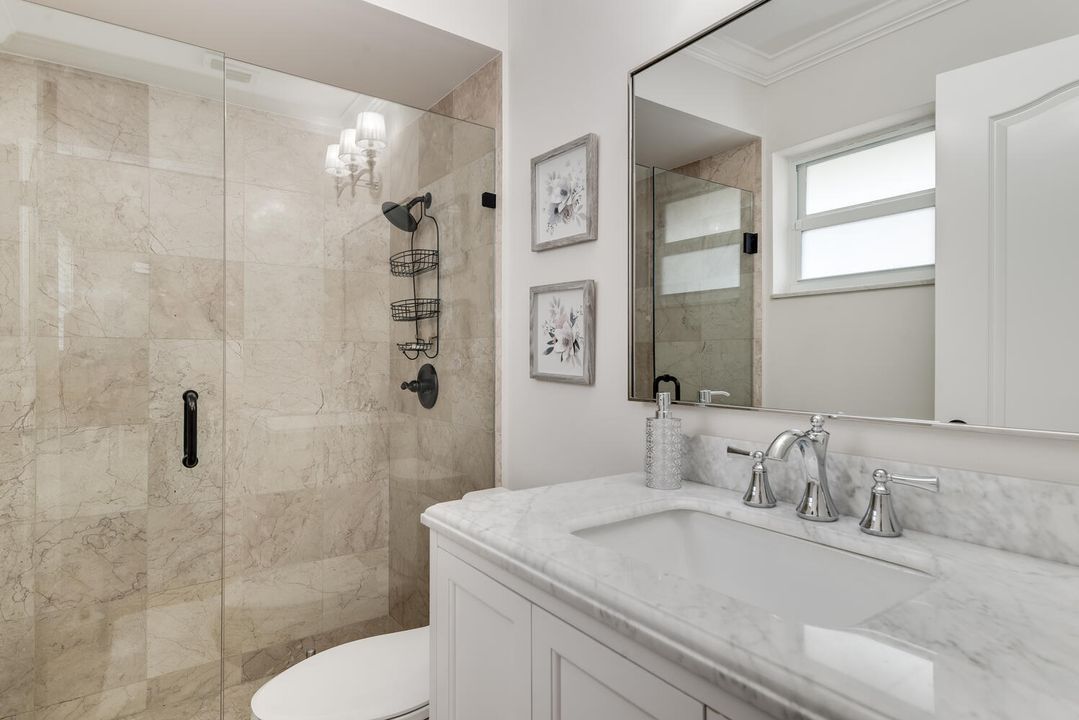 Activo con contrato: $1,250,000 (5 camas, 4 baños, 3226 Pies cuadrados)