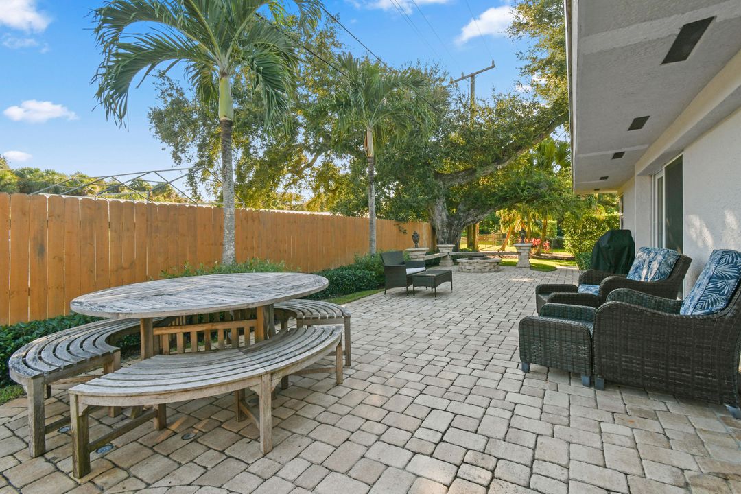 Activo con contrato: $1,250,000 (5 camas, 4 baños, 3226 Pies cuadrados)