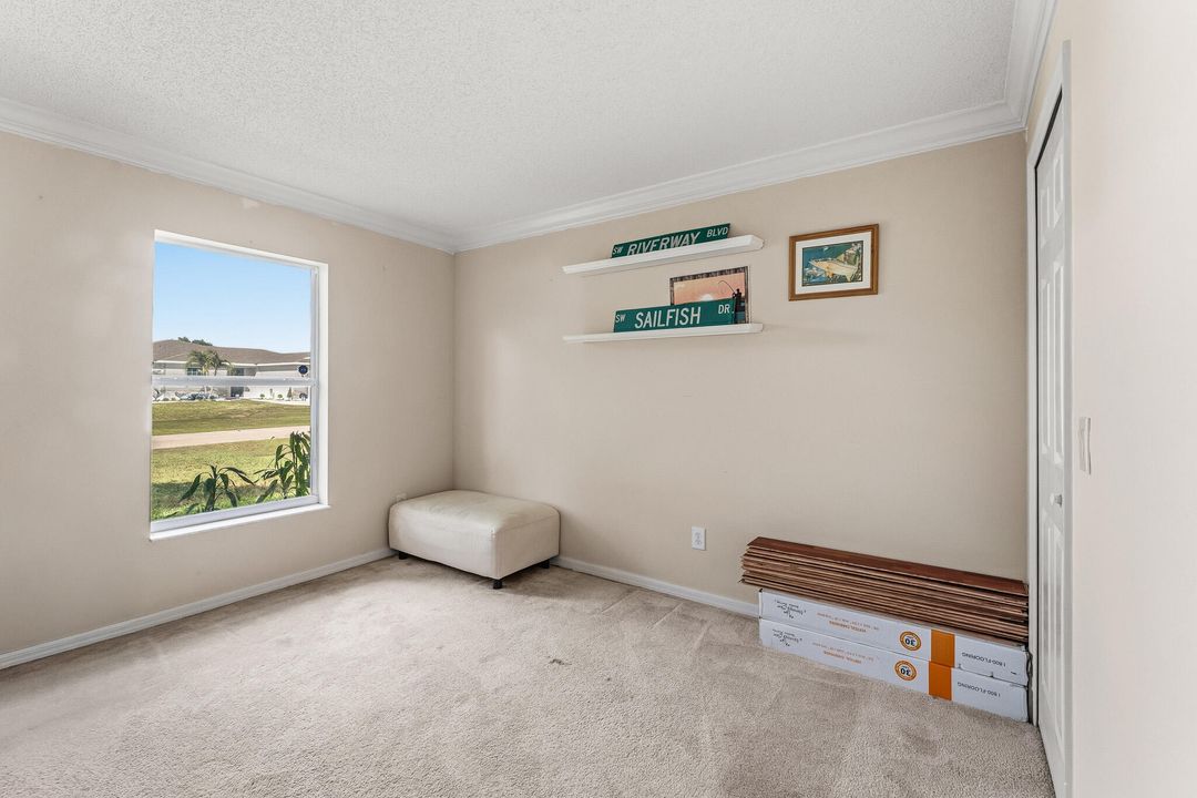 待售: $447,500 (4 贝兹, 2 浴室, 2232 平方英尺)