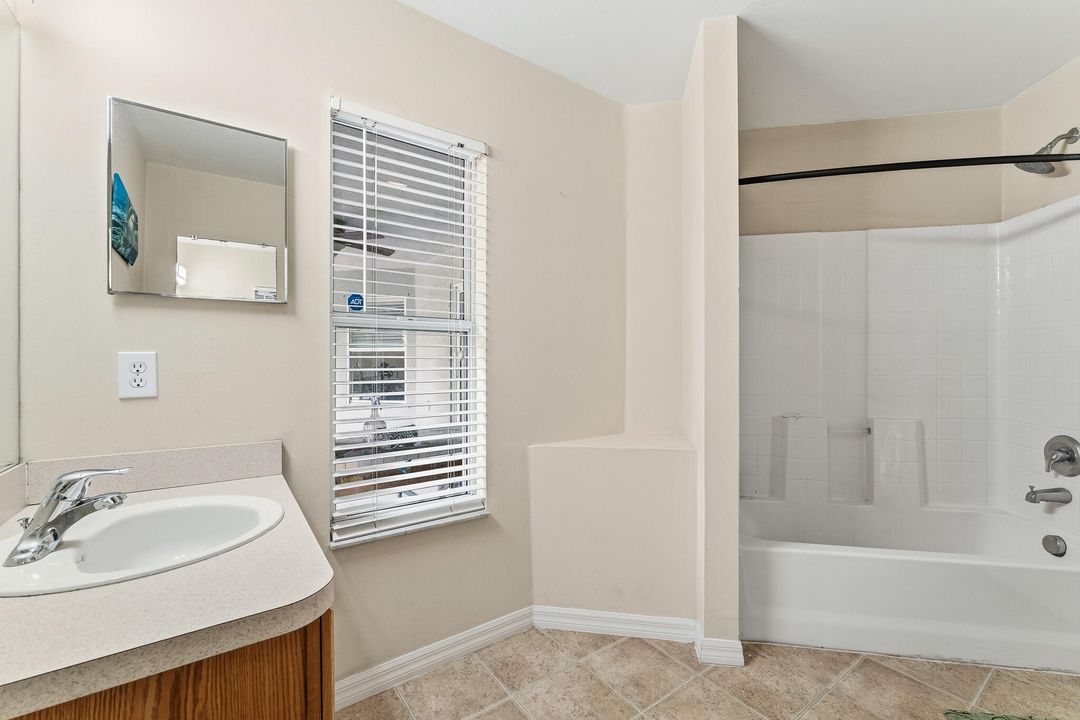 待售: $447,500 (4 贝兹, 2 浴室, 2232 平方英尺)