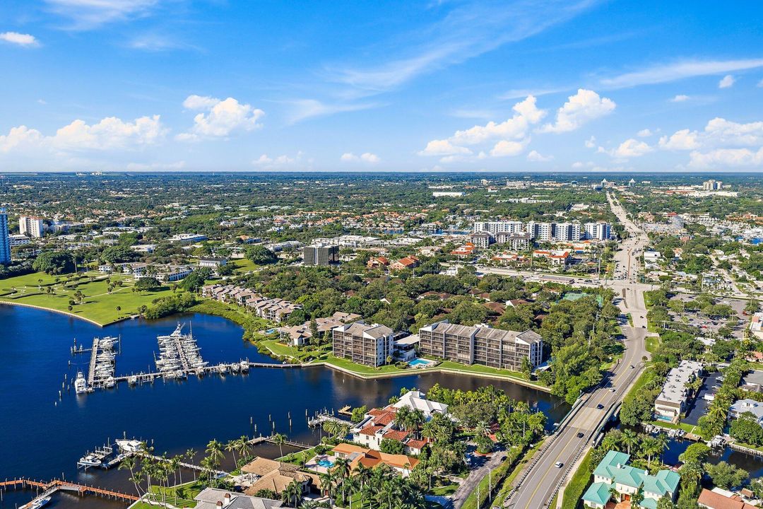 For Sale: $929,000 (2 beds, 2 baths, 1907 Square Feet)