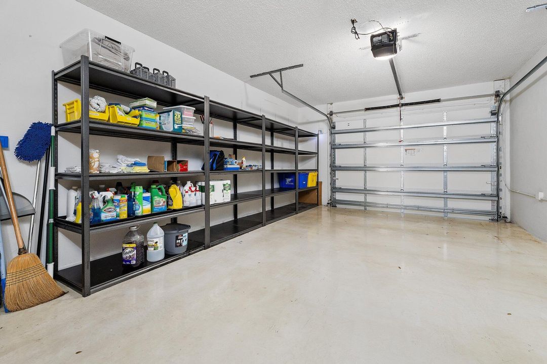 For Sale: $929,000 (2 beds, 2 baths, 1907 Square Feet)