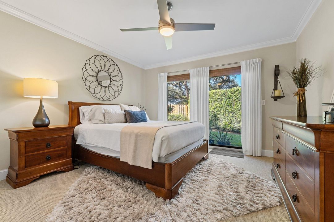 For Sale: $929,000 (2 beds, 2 baths, 1907 Square Feet)