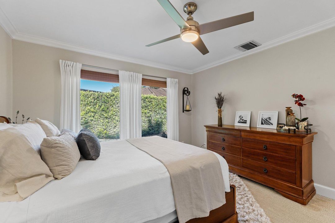 For Sale: $929,000 (2 beds, 2 baths, 1907 Square Feet)