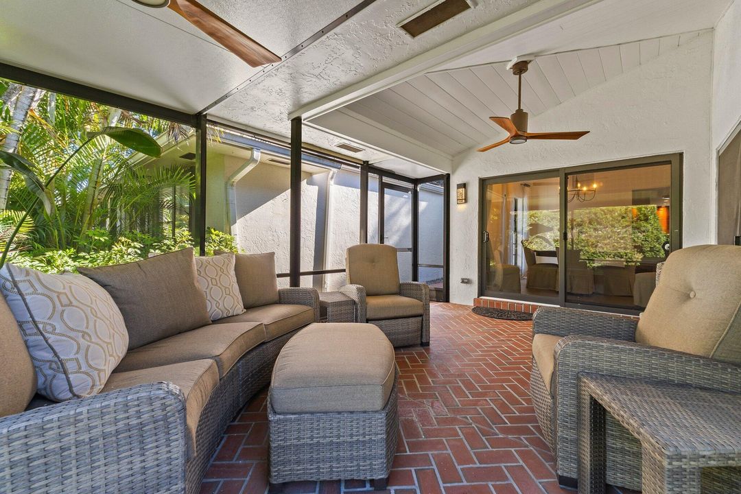 For Sale: $929,000 (2 beds, 2 baths, 1907 Square Feet)