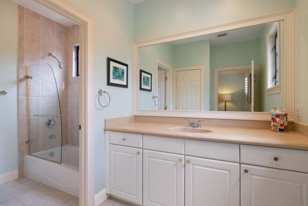 For Sale: $1,800,000 (3 beds, 3 baths, 1396 Square Feet)