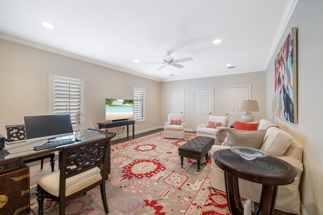 For Sale: $1,800,000 (3 beds, 3 baths, 1396 Square Feet)