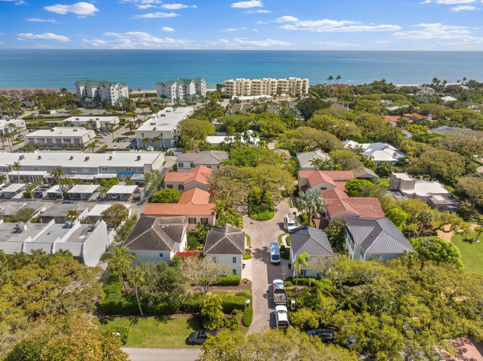 For Sale: $1,800,000 (3 beds, 3 baths, 1396 Square Feet)