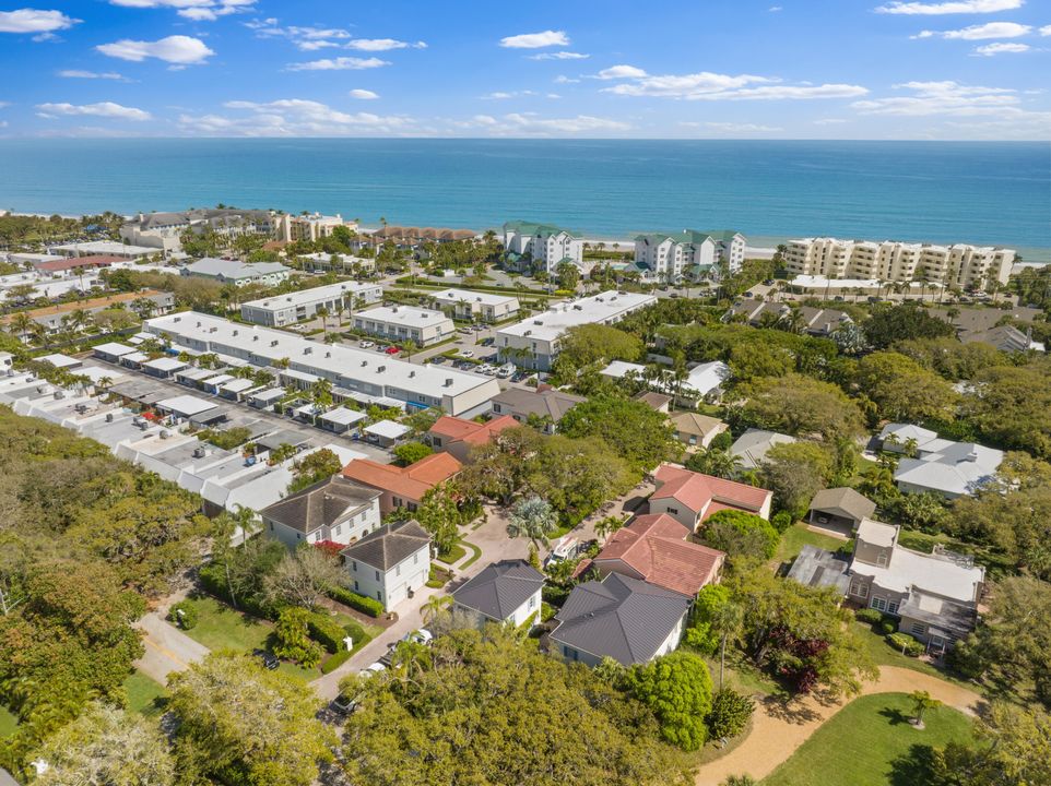 For Sale: $1,800,000 (3 beds, 3 baths, 1396 Square Feet)